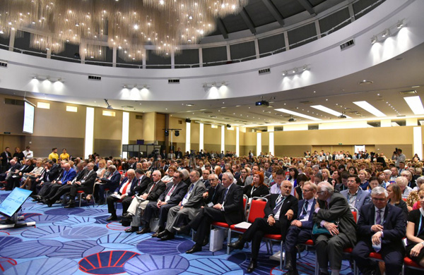 V Петербургский международный онкологический форум «Белые ночи 2019»