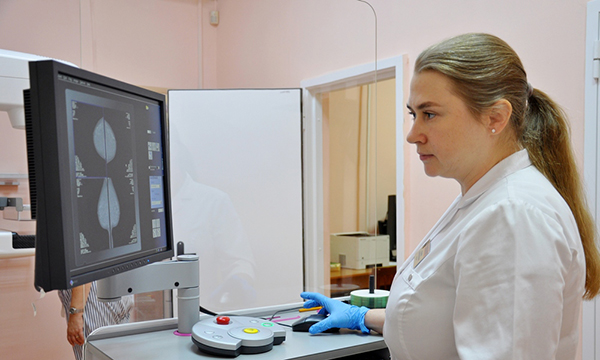 Специалисты ростовского онкоцентра назвали<br> 11 симптомов рака молочной железы