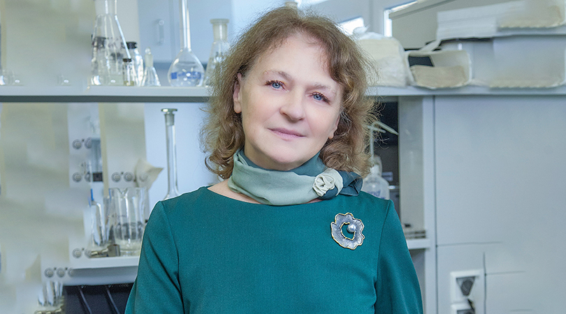 Ученые объединили в наночастицах в виде гантелей молекулы с противоположными свойствами