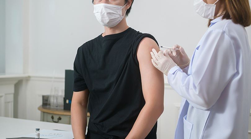 Прививка от гриппа повысила выживаемость при раке